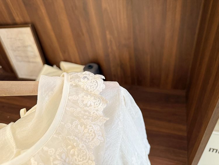 Veste légère à capuche pour bé - Baby Clothing High End avis et prix